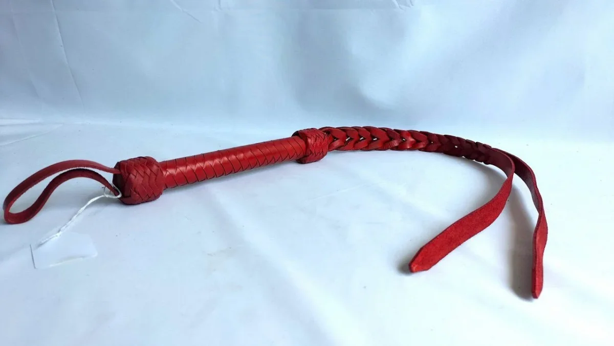 Western Quirt 78 cm – Impact Play Piskesele i Læder | 2 Fald | Sort, Cognac & Rød - Billede 4